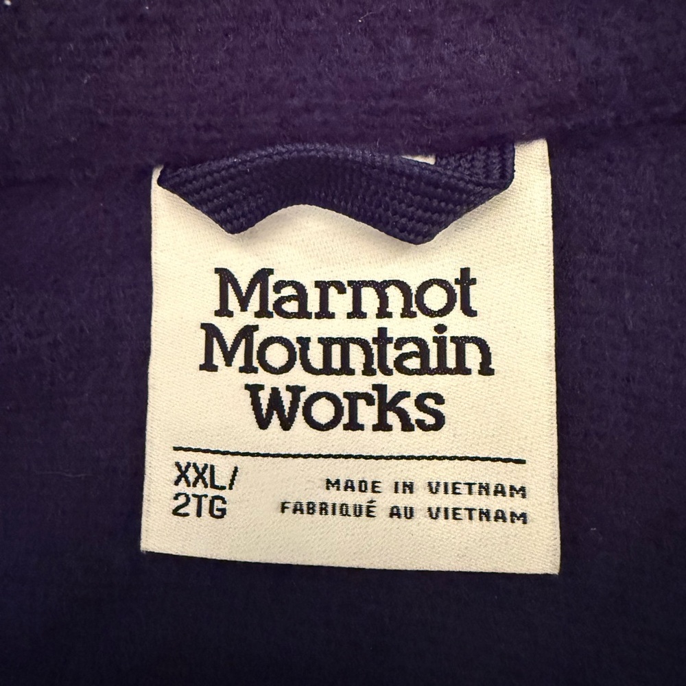 Men's Navy Blue Marmot fleece vest - Picture 8 of 8